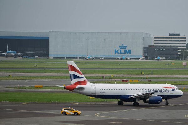 How can you participate in onboard workshops and classes during UK cruises?